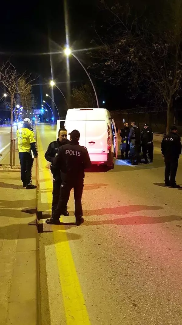 Askeriye Önüne Bırakılan Poşet, Panik Yarattı