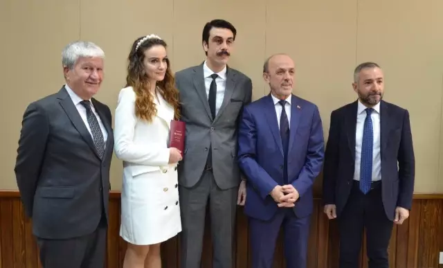 Başkan Öztürk, Genç Çiftlerin Mutluluğuna Ortak Oldu