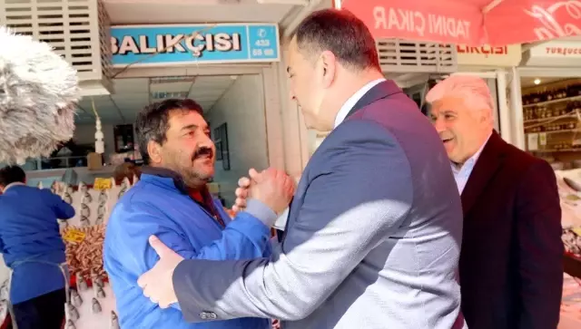 Başkan Taşdelen'den Kızılay Esnafına Ziyaret
