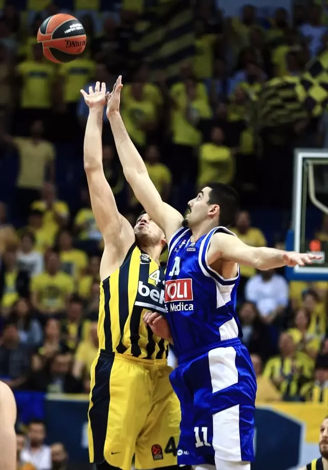 Fenerbahçe Beko, Buducnost VOLI'yi Son Çeyrekteki Oyunuyla 76-67 Yendi Fenerbahçe Beko, Buducnost VOLI'yi Son Çeyrekteki Oyunuyla 76-67 Yendi