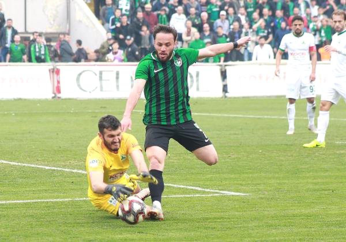 Trabzonspor, Denizlispor Forması Giyen Ziya Alkurt'a Kancayı Taktı