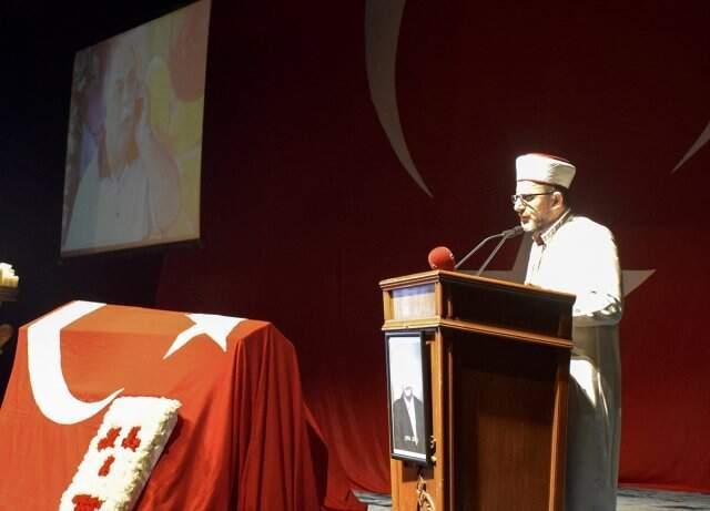 Oyuncu Ümit Yesin Son Yolculuğuna Uğurlanıyor