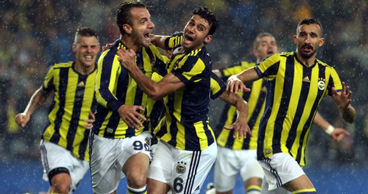 Roberto Soldado ve Mehmet Topal, Valencia'nın Efsaneler Maçına Çağrıldı