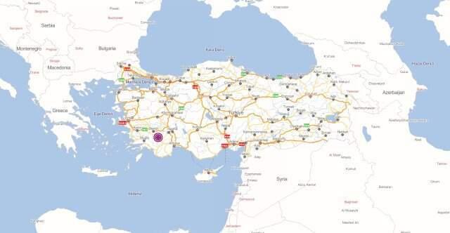 Son Dakika! Denizli'de Korkutan Deprem! Antalya ve İzmir'i de Salladı