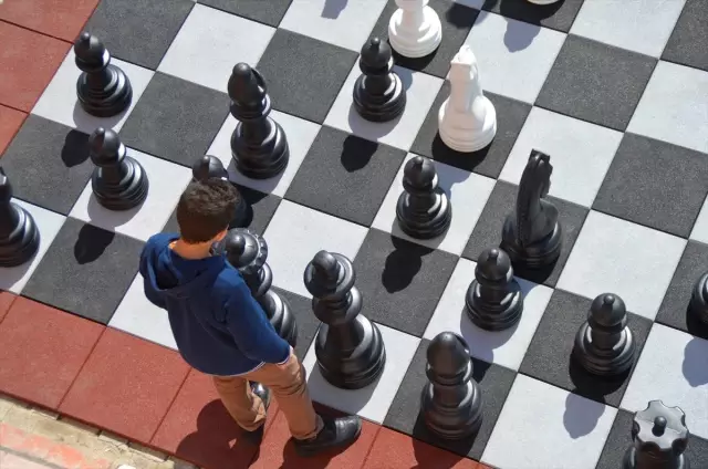 Ağrılı Çocukların Satranç Takımı Sevinci Ağrılı Çocukların Satranç Takımı Sevinci