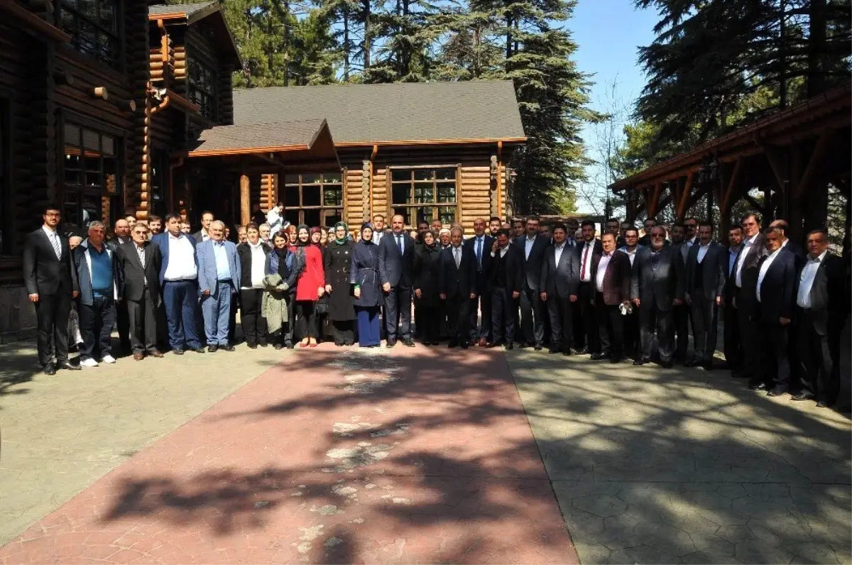 Akşehir'de AK Parti Milletvekillerinden Destek Turu