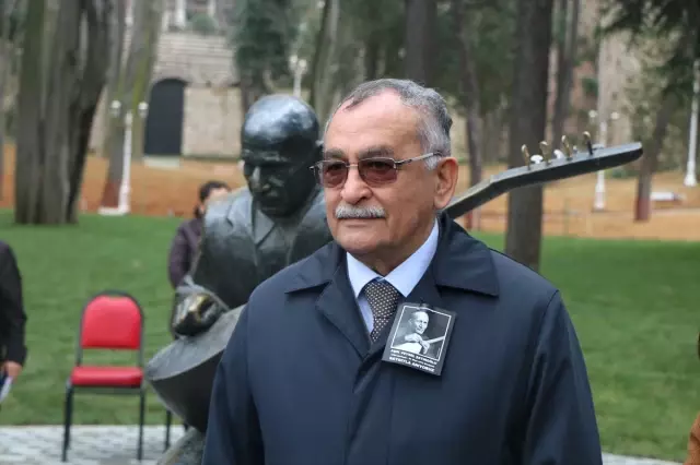 Aşık Veysel'in Ölümünün 46. Yılı Aşık Veysel'in Ölümünün 46. Yılı
