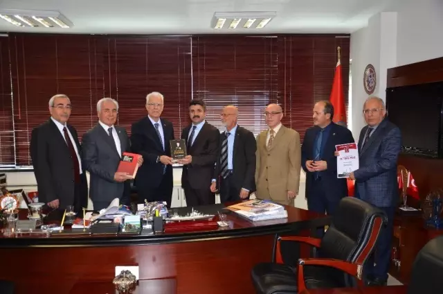 Btp Adayı Pak'tan Türk-İş'e Ziyaret