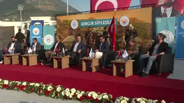 Çavuşoğlu: '(Maduro) 'Bu Dizi Gerçek İslamiyet'i Öğretiyor ve Belki Bir Gün Bu Dizi Sayesinde... Çavuşoğlu: '(Maduro) 'Bu Dizi Gerçek İslamiyet'i Öğretiyor ve Belki Bir Gün Bu Dizi Sayesinde...
