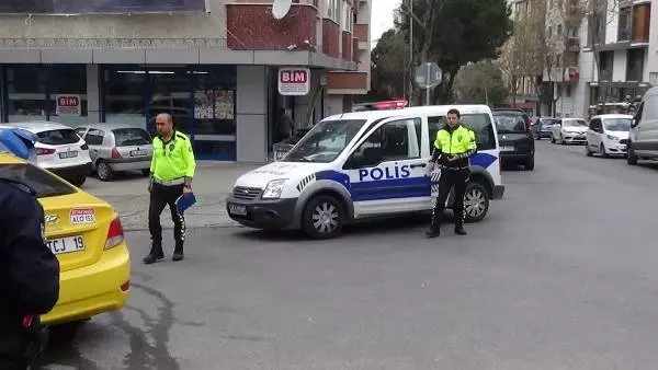 Ekmek Almaya Giderken Otomobil Çarptı Ekmek Almaya Giderken Otomobil Çarptı