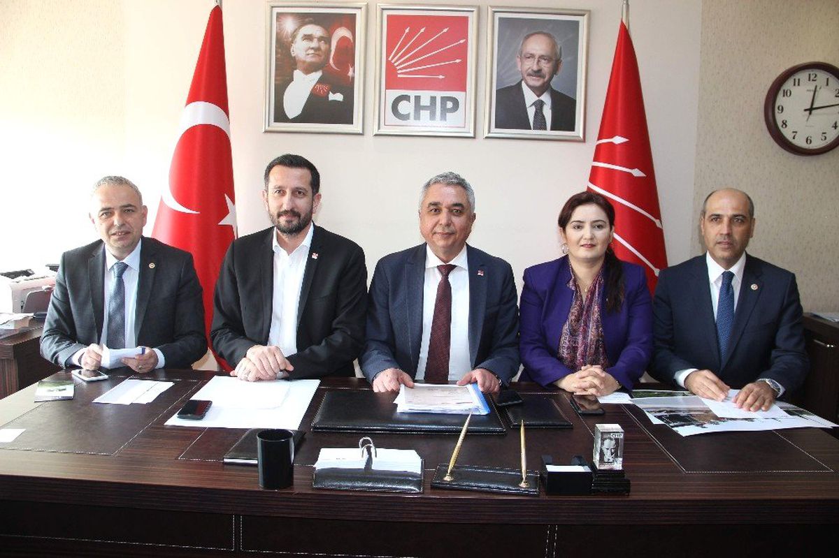 Hakverdi; 'Kendisini CHP'nin Önüne Koyanlara Hanımları Bile Oy Vermeyecek'
