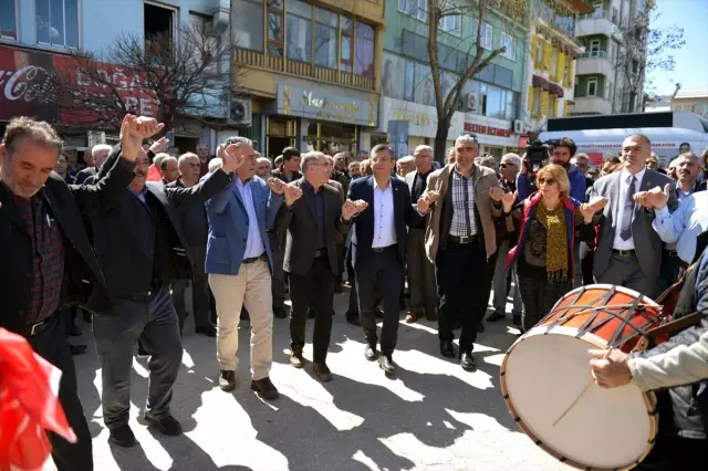 Hiç Kimse Bizim Düşmanımız Değil