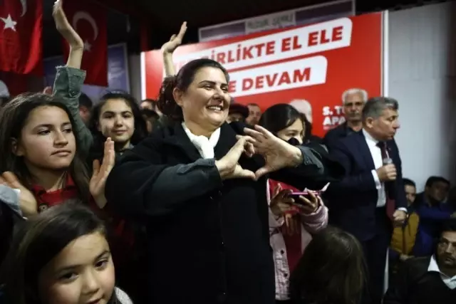 Özlem Çerçioğlu'ndan Bozdoğan'da Miting Gibi Açılış