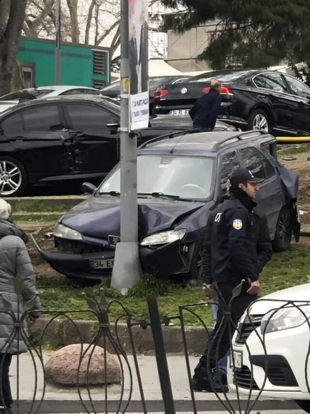 Son Dakika! İstanbul'da Halk Otobüsü Yayalara Çarptı! Çok Sayıda Yaralı Var