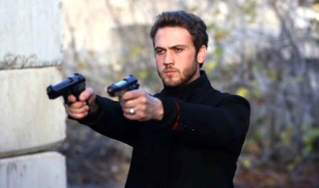 Aras Bulut İynemli, Çukur'un Sezon Finali Tarihini Açıkladı