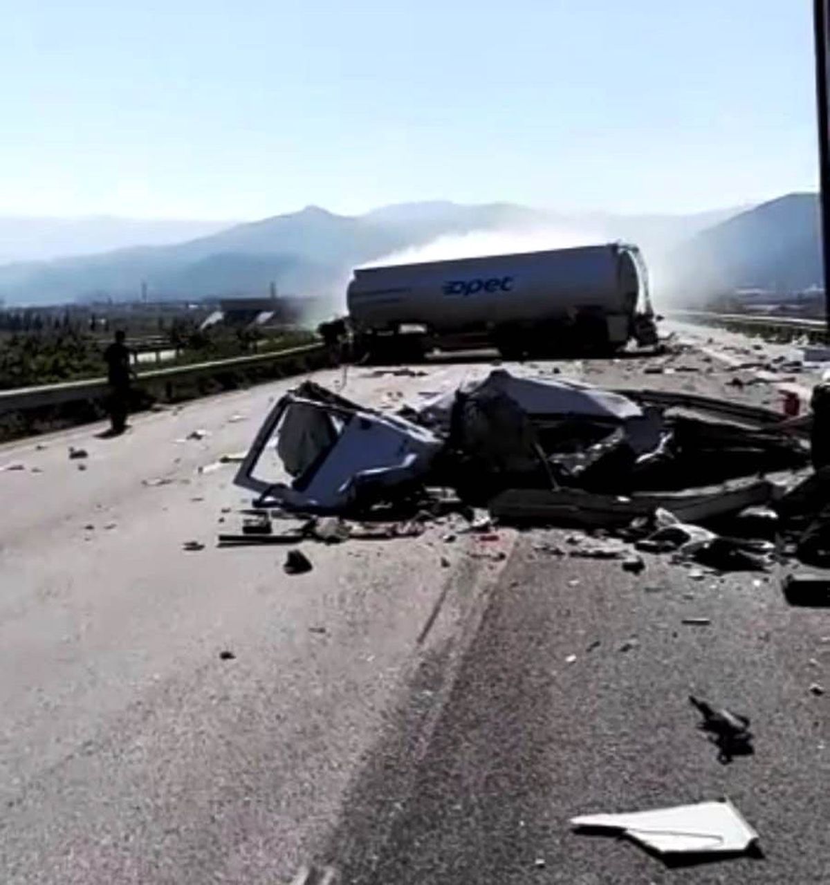 Aydın-İzmir Otobanında Trafik Kazası: 1'i Ağır 2 Yaralı