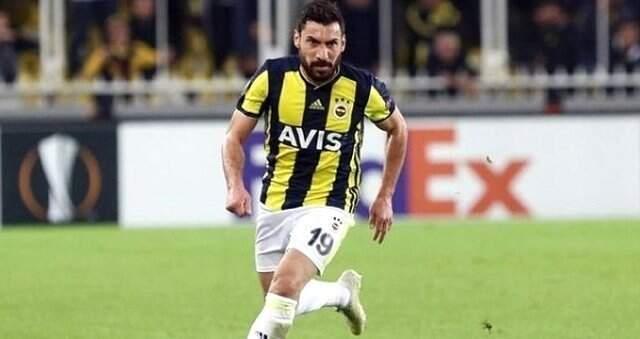 Fenerbahçeli Şener Özbayraklı Galatasaray'a İmza Atıyor
