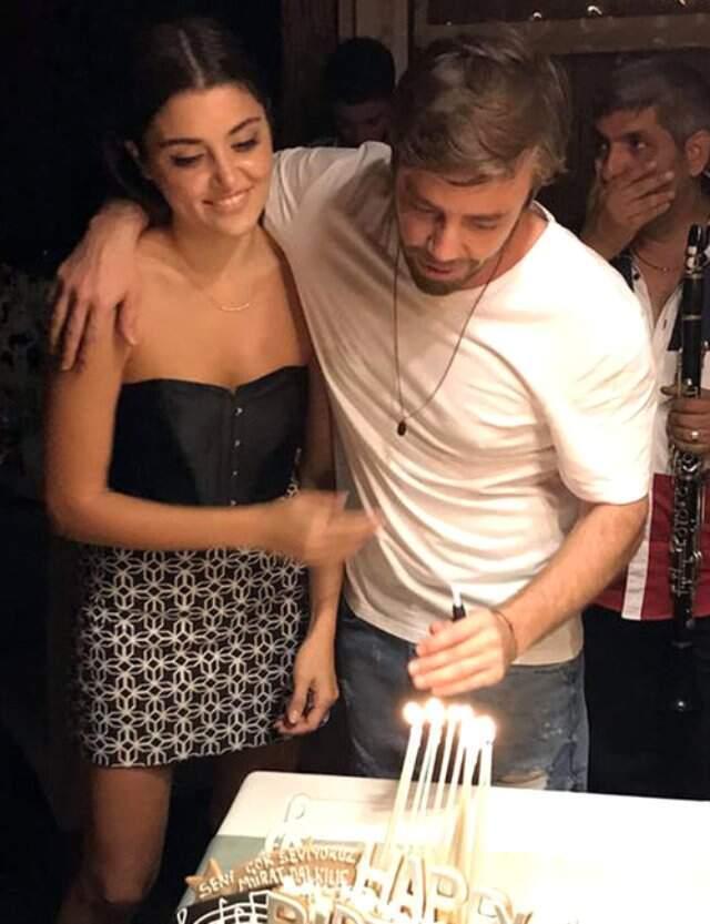 Maldivler'de Tatil Yapan Gamze Erçel, Murat Dalkılıç'la Görüntülü Konuşarak Hasret Giderdi