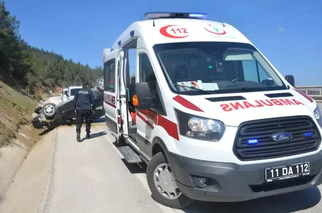 Takla Atan Araçtan Burnu Bile Kanadan Kurtuldu Takla Atan Araçtan Burnu Bile Kanadan Kurtuldu