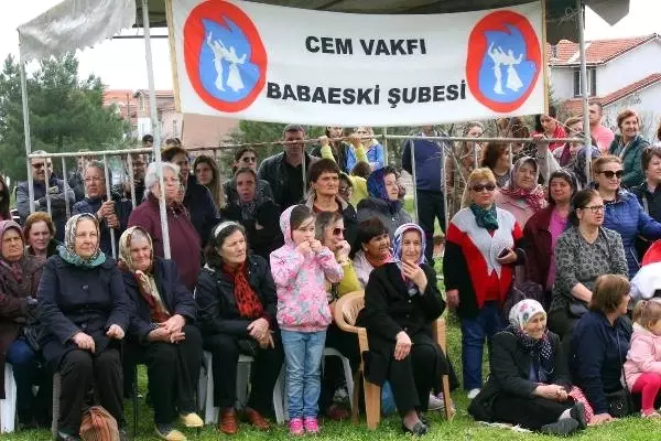 Babaeski'de, 'Mart Dokuzu Şenliği' Düzenlendi Babaeski'de, 'Mart Dokuzu Şenliği' Düzenlendi