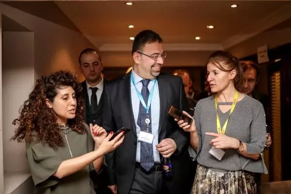 Daron Acemoğlu Uludağ Ekonomi Zirvesi'nde Konuştu Daron Acemoğlu Uludağ Ekonomi Zirvesi'nde Konuştu