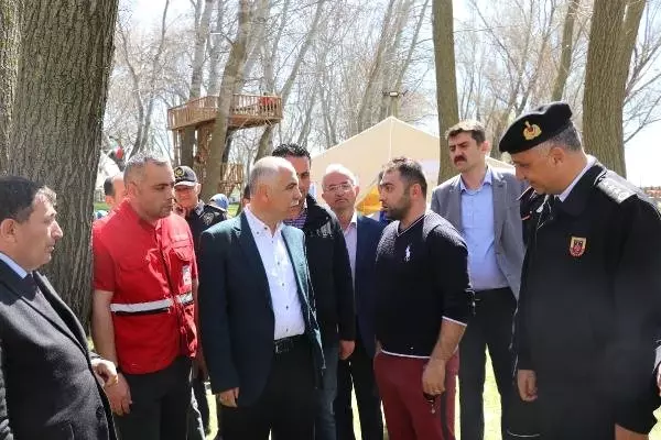 Denizli Valisi Karahan'dan Deprem Bölgesinde İnceleme