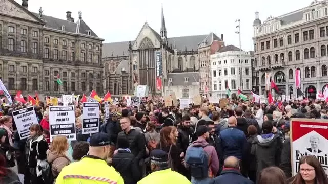 Hollanda'da Irkçılığa ve Ayrımcılığa Karşı Gösteri - Amsterdam