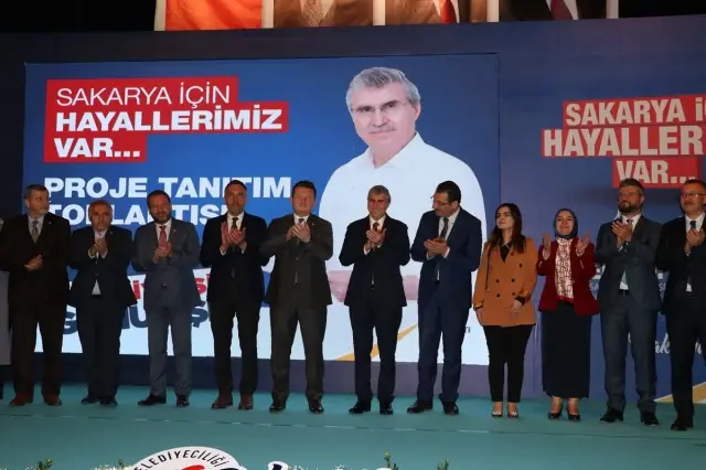 Sakarya'da Cumhur İttifakı Proje Tanıtım Toplantısı Sakarya'da Cumhur İttifakı Proje Tanıtım Toplantısı