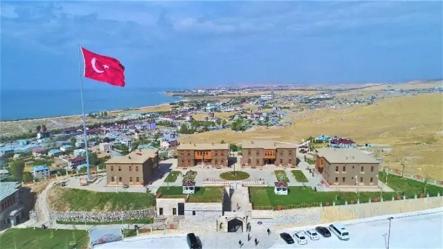 Van'da Borçsuz Belediyecilik Dönemi Tuşba ile Başladı