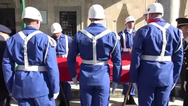 Afyonkarahisar Son Yolculuğuna Uğurlandı Afyonkarahisar Son Yolculuğuna Uğurlandı