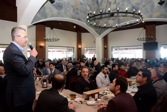 Başkan Özkan'dan İyi Parti İlçe Başkanına Zor Sorular Başkan Özkan'dan İyi Parti İlçe Başkanına Zor Sorular