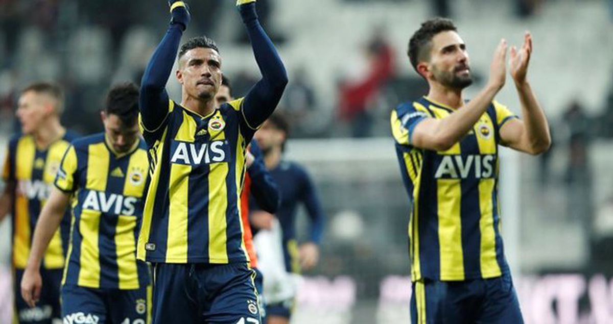 Fenerbahçe'de Nabil Dirar'a Kaptanlık Verilecek