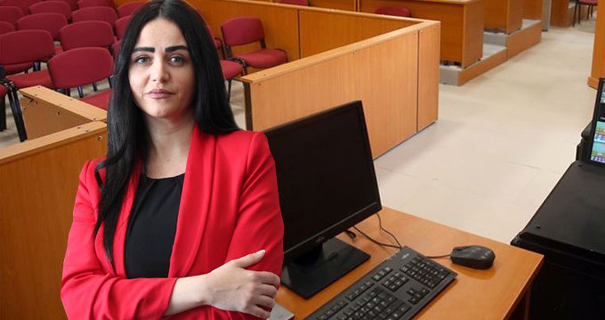 Hakim, Adil Yargılama İçin Duruşma Salonundan Çıktı