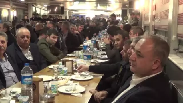 Hiyan Aşiretinden AK Parti'ye Destek Hiyan Aşiretinden AK Parti'ye Destek