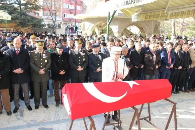 Kazada Hayatını Kaybeden Komando Son Yolculuğuna Uğurlandı Kazada Hayatını Kaybeden Komando Son Yolculuğuna Uğurlandı