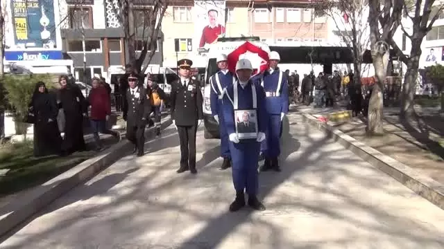 Kazada Yaşamını Yitiren Komando Doğan, Toprağa Verildi Kazada Yaşamını Yitiren Komando Doğan, Toprağa Verildi