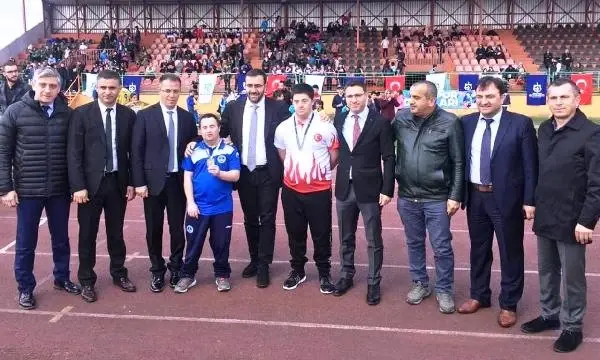 Kocaeli'nde Okullararası Atletizm Şampiyonası Yapıldı