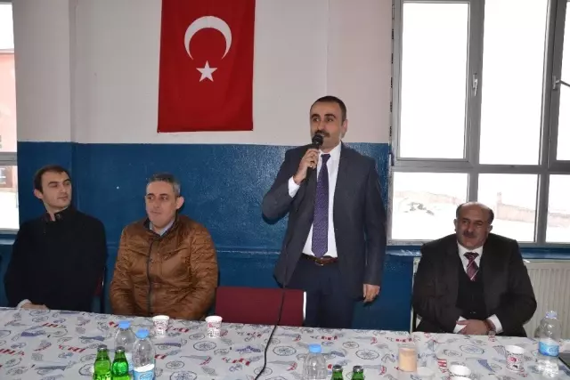 Şenkaya Belediye Başkanı Görbil Özcan'a Veda Yemeği Şenkaya Belediye Başkanı Görbil Özcan'a Veda Yemeği