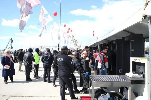 Tansur Çiller, Cumhur İttifakı'nın Yenikapı'daki Mitingi İçin Alana Geldi