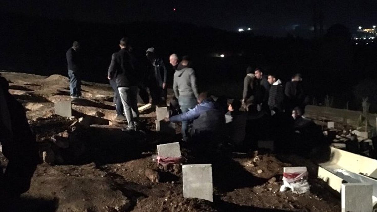 Teröristbaşı Öcalan İçin İntihar Eden Tutuklu PKK'lı Gece Yarısı Defnedildi