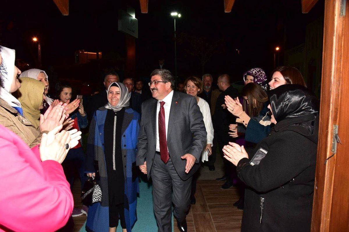 Başkan Can'a Osmangazi Mahallesinde Coşkulu Karşılama