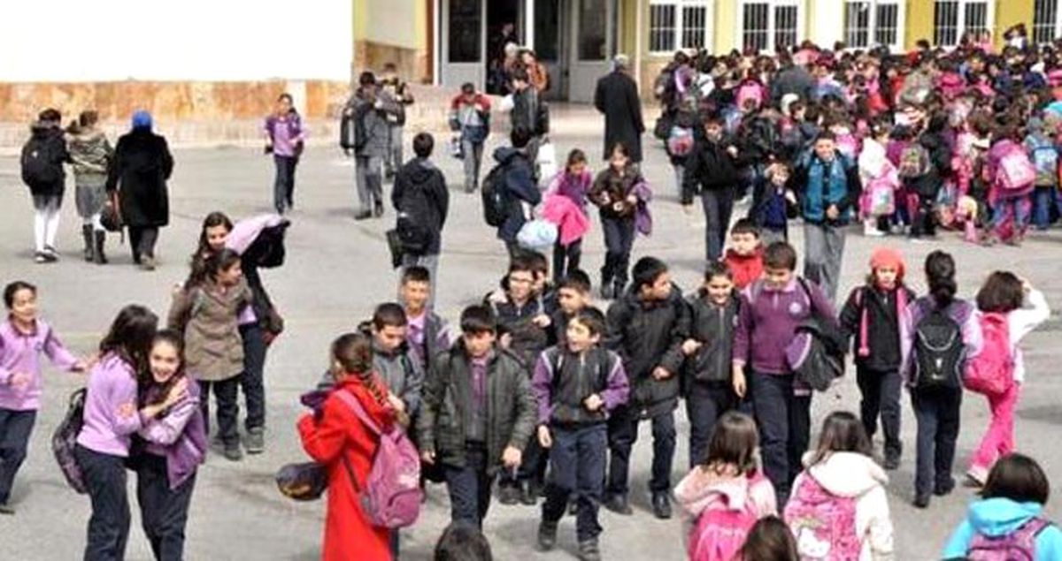 Denizli'nin Acıpayam İlçesinde Eğitime 2 Gün Ara Verildi
