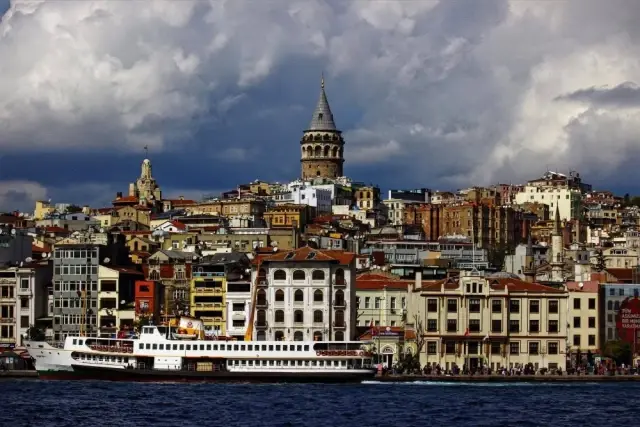 İtalyanlar Galata İçin Türkiye'de İtalyanlar Galata İçin Türkiye'de