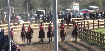 İzmir Ödemiş'te Rahvan Atlar Yarıştı