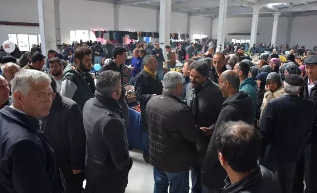 Kırka Kapalı Pazar Yeri Esnafı da Vatandaşı da Menmnun Etti Kırka Kapalı Pazar Yeri Esnafı da Vatandaşı da Menmnun Etti