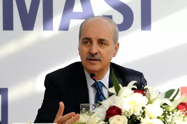Kurtulmuş, İnternet Medyası Temsilcileriyle Bir Araya Geldi Kurtulmuş, İnternet Medyası Temsilcileriyle Bir Araya Geldi