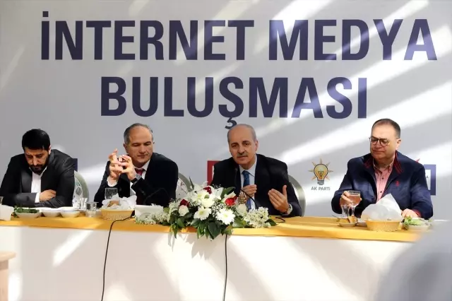 Kurtulmuş, İnternet Medyası Temsilcileriyle Bir Araya Geldi Kurtulmuş, İnternet Medyası Temsilcileriyle Bir Araya Geldi