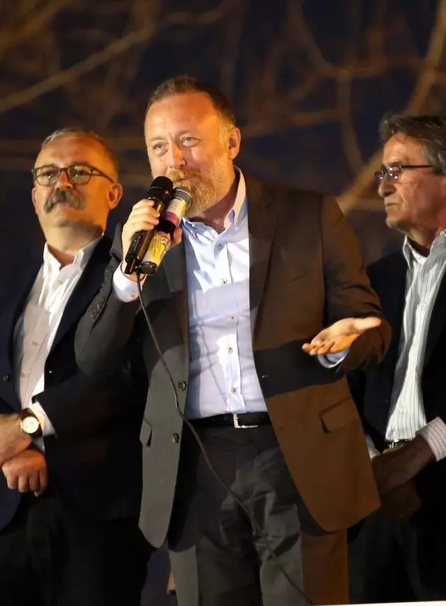 Şimdi Barışın, Demokrasinin Diliyle Konuşacağız' Şimdi Barışın, Demokrasinin Diliyle Konuşacağız'