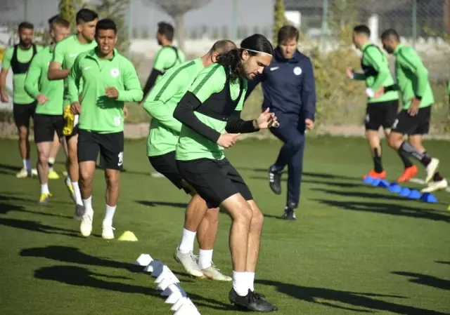Atiker Konyaspor'da Başakşehir Hazırlıkları Başladı Atiker Konyaspor'da Başakşehir Hazırlıkları Başladı