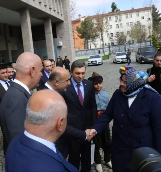 Bakan Selçuk: Batman Güneydoğu Anadolu Bölgesi'nin Örnek Şehirlerinden Biri